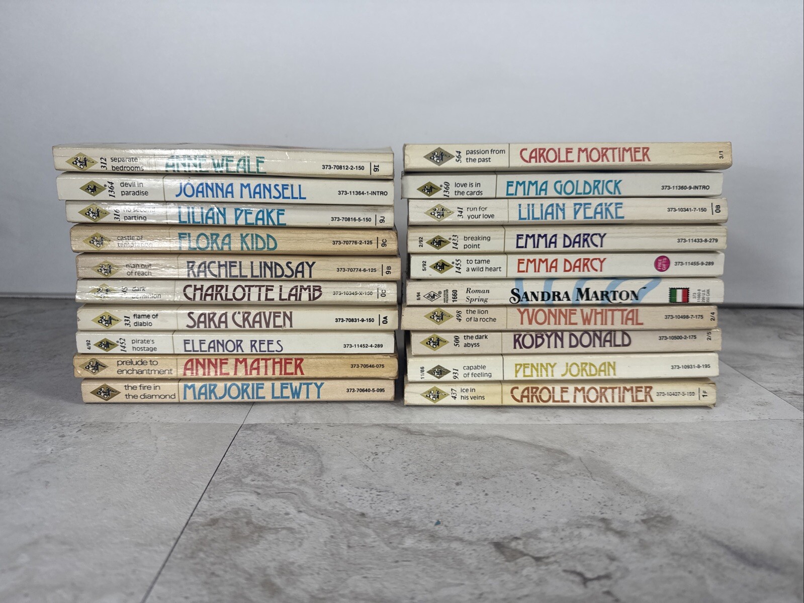 Lot of 20 Harlequin Presents Romance Paperback Books Vintage 1496
