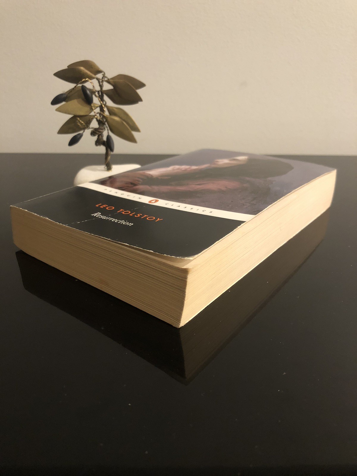 Leo Tolstoy Resurrection Penguin Classics UK 2004 Edition VG