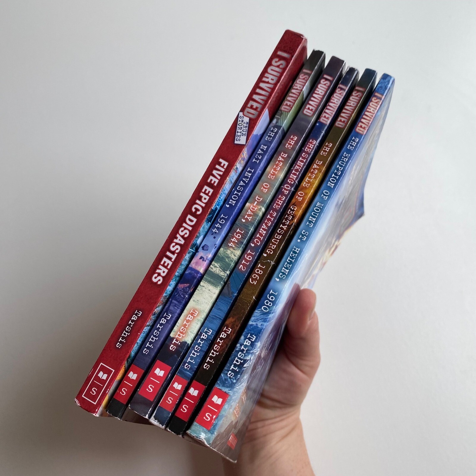 NY Times Best Selling Series “ I Survived “ By Lauren Tarshis. Lot of 6