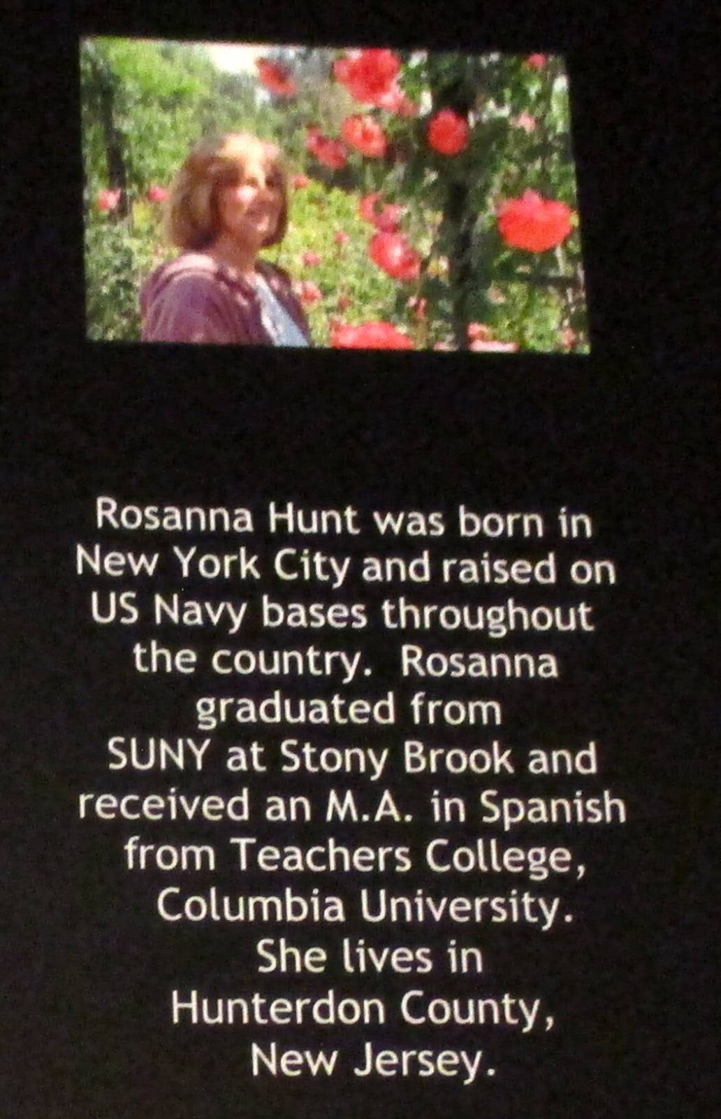 2008 In The Garden by Rosanna Hunt SIGNED Hardcover Book D/J 39 Pages RARE!!