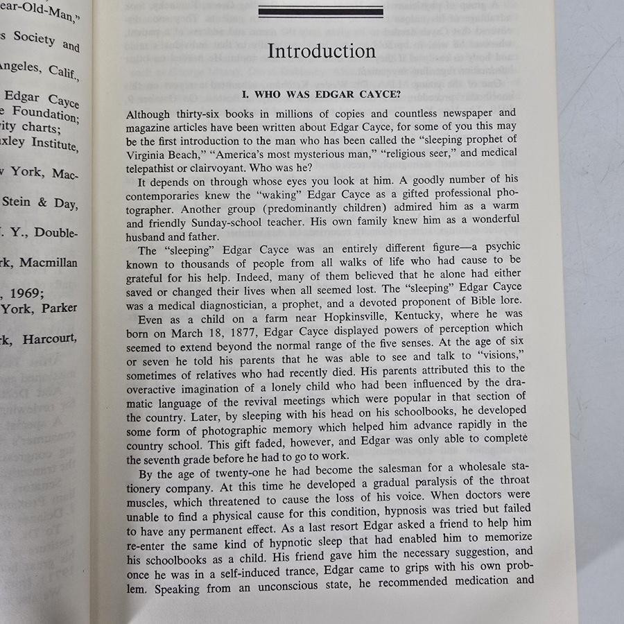 Edgar Cayce Handbook For Health Drugless Therapy Reilly Brod Black HC 1975 Vtg