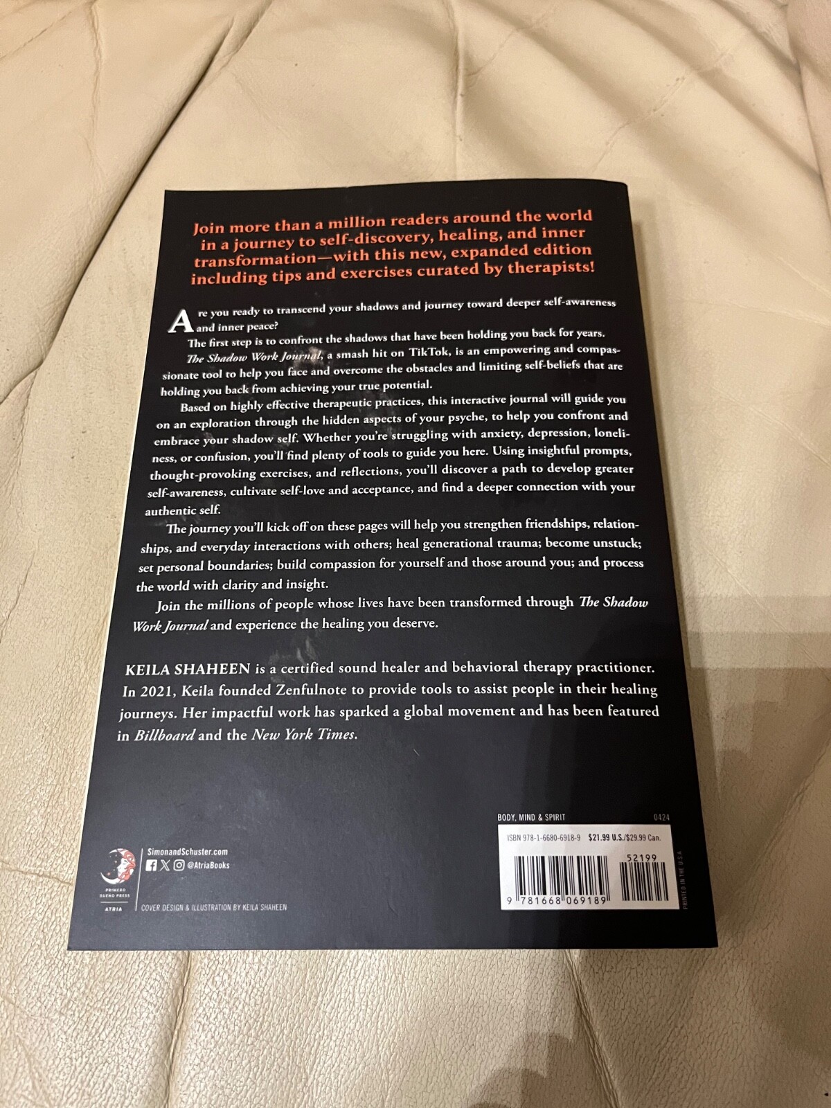 The Shadow Work Journal: A Guide to Integrate and Transcend (New) Work Book