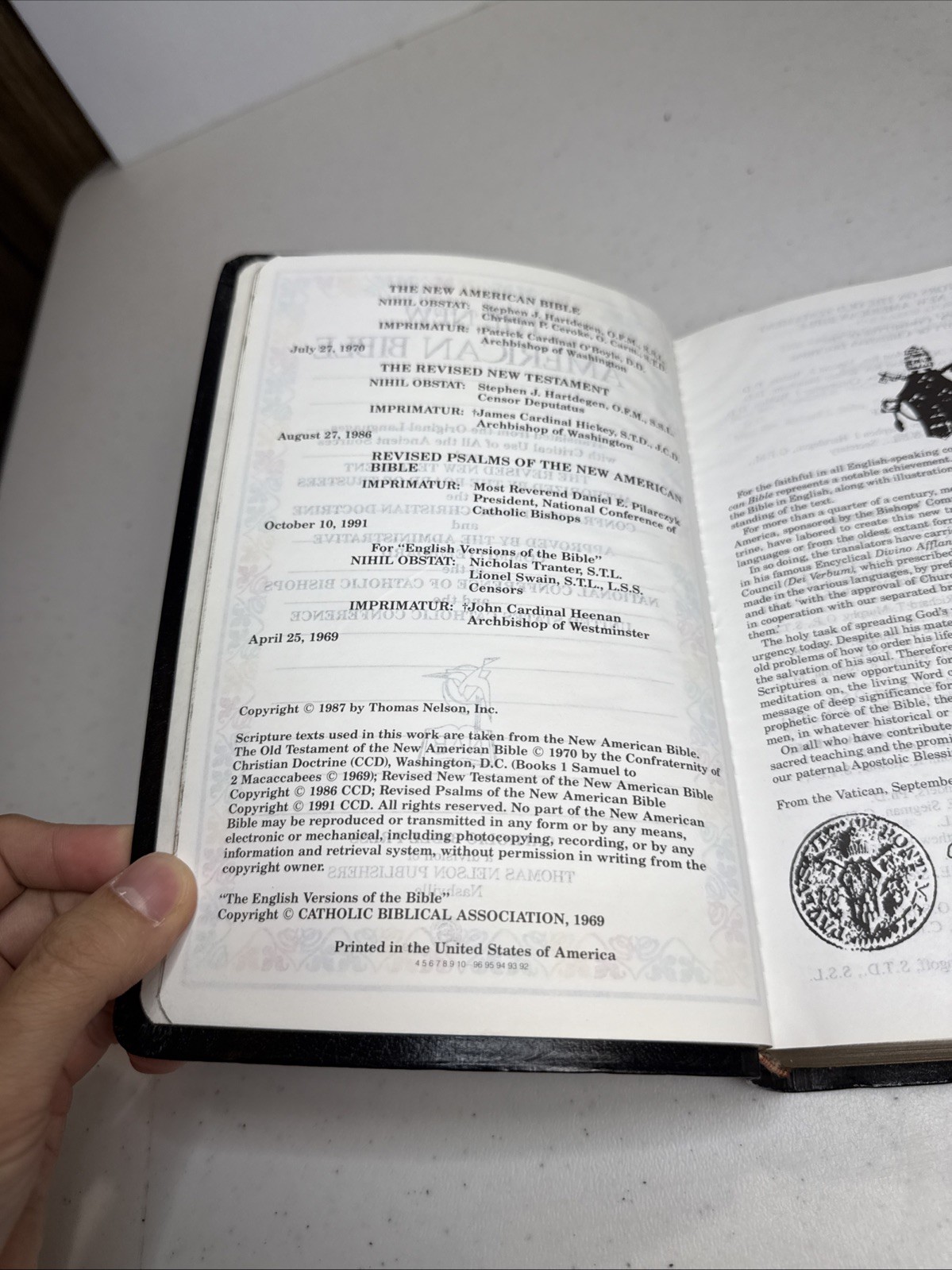 The New American Holy Bible 1991 Catholic Edition 9053 Copyright 1987