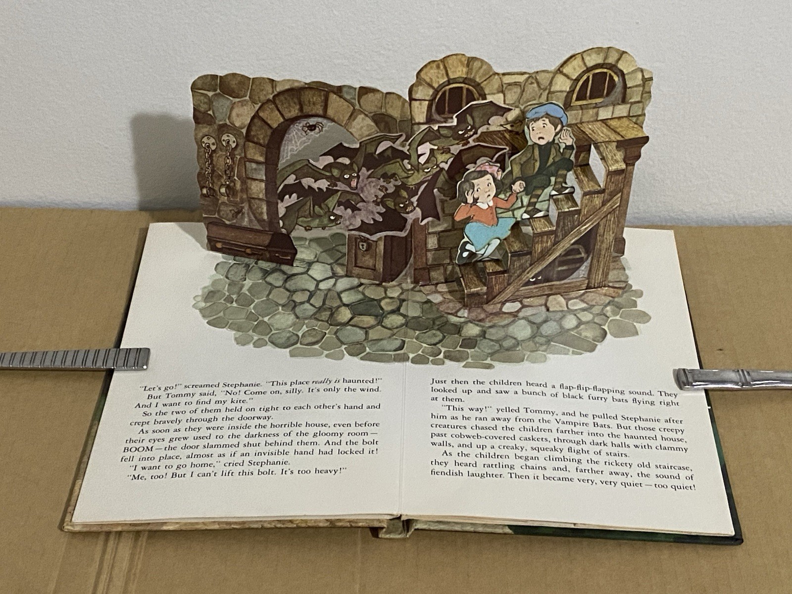 Vtg A Visit To The Haunted House Troll Pop-Up Book 1987 Hallmark Halloween
