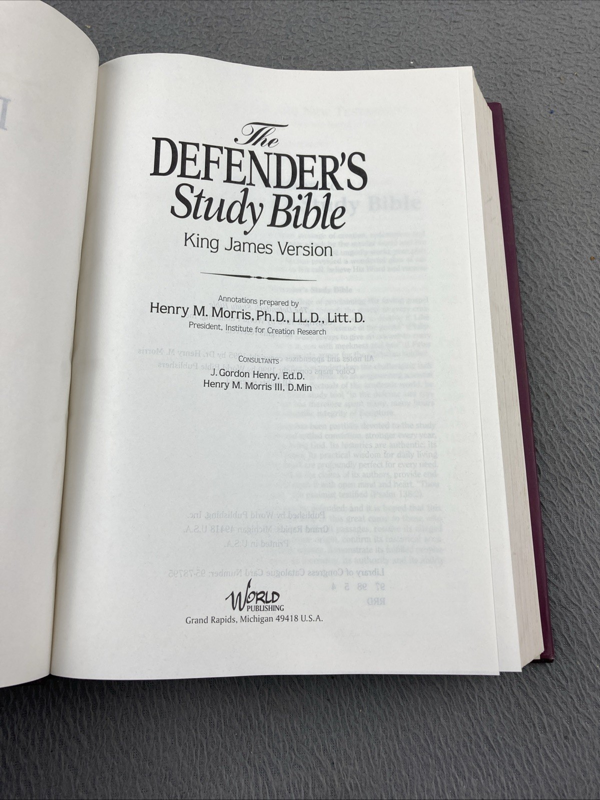 The Defender’s Study Bible King James Version – Hardcover Morris, Henry M.
