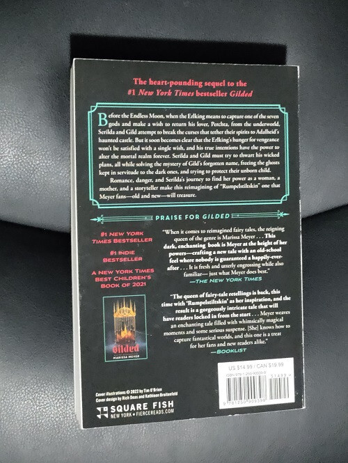 Signed Marissa Meyer Cursed Square Fish Softcover Near Fine Condition