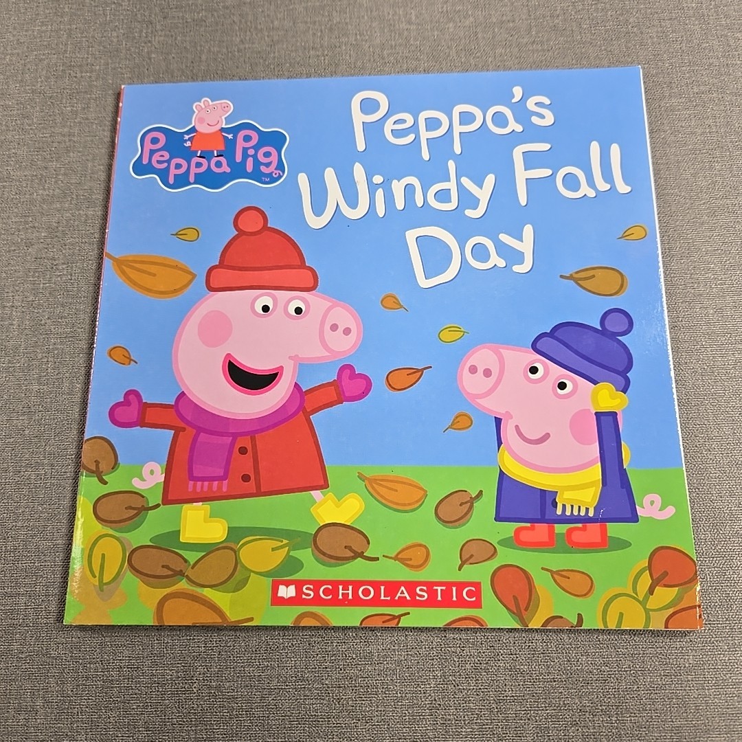 Peppa Pig ~ Bedtime~Tooth Fairy~Windy~Swimming ~ 2015 ~ 4 Trade Paperback Books