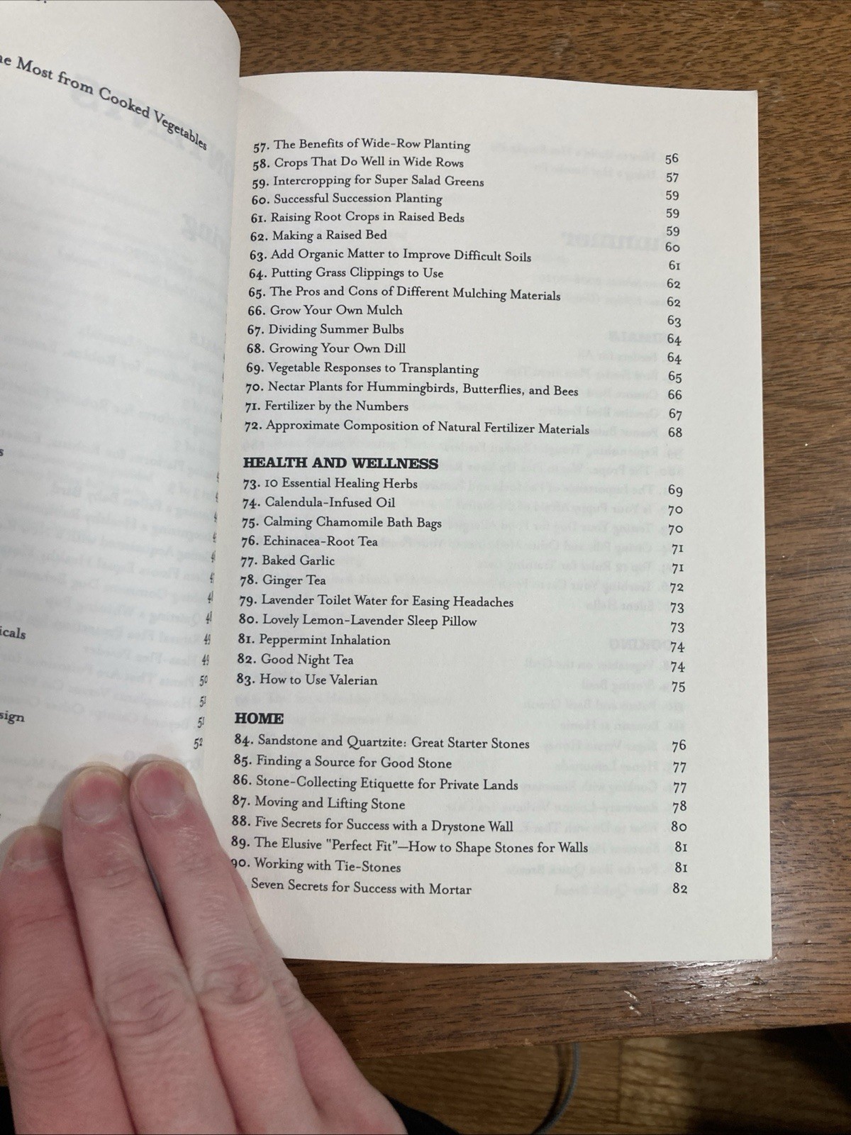 Country Wisdom Almanac : 373 Tips, Crafts, Home Improvements, Recipes… 2008