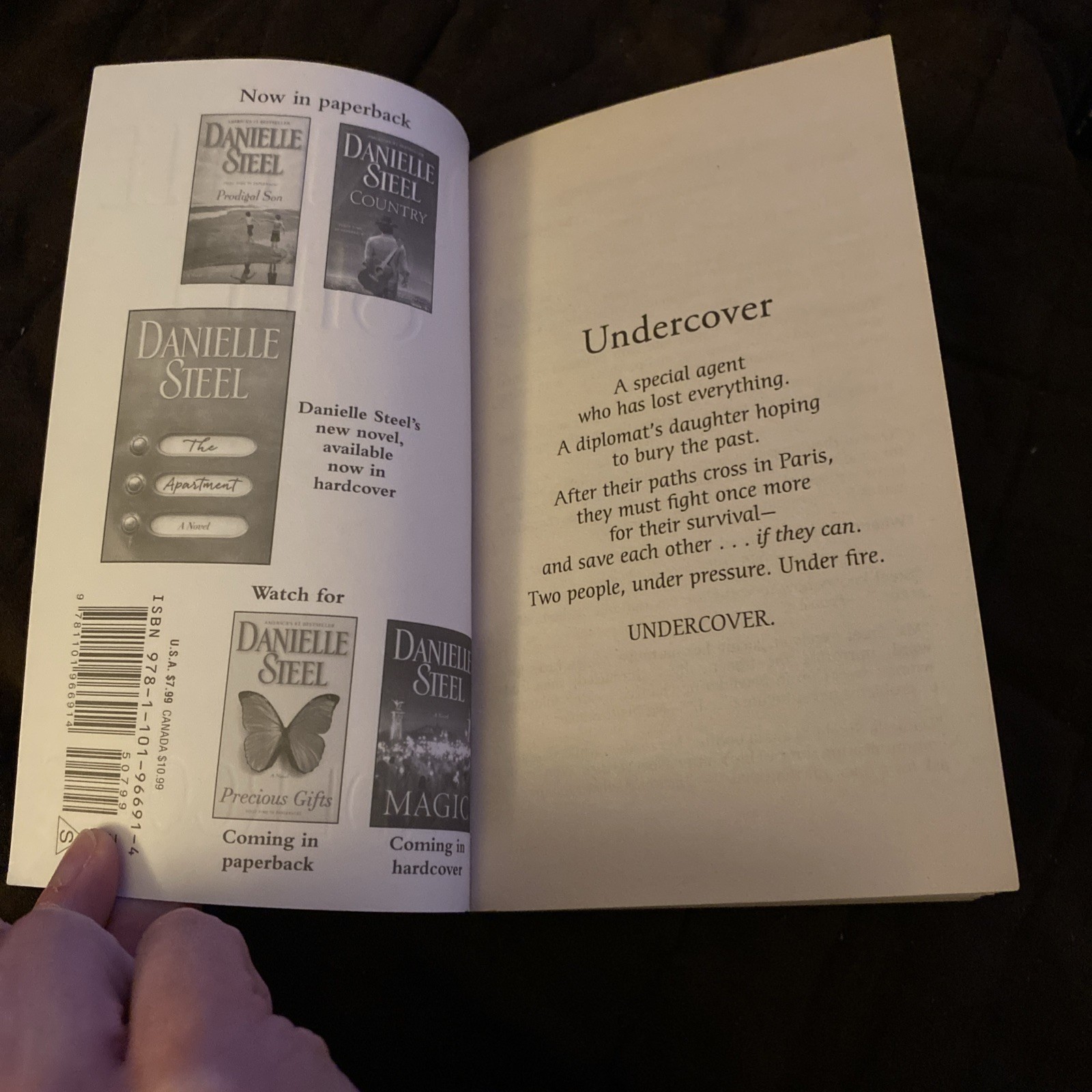 Undercover Novel Written By Danielle Steel Paperback 396 Pages