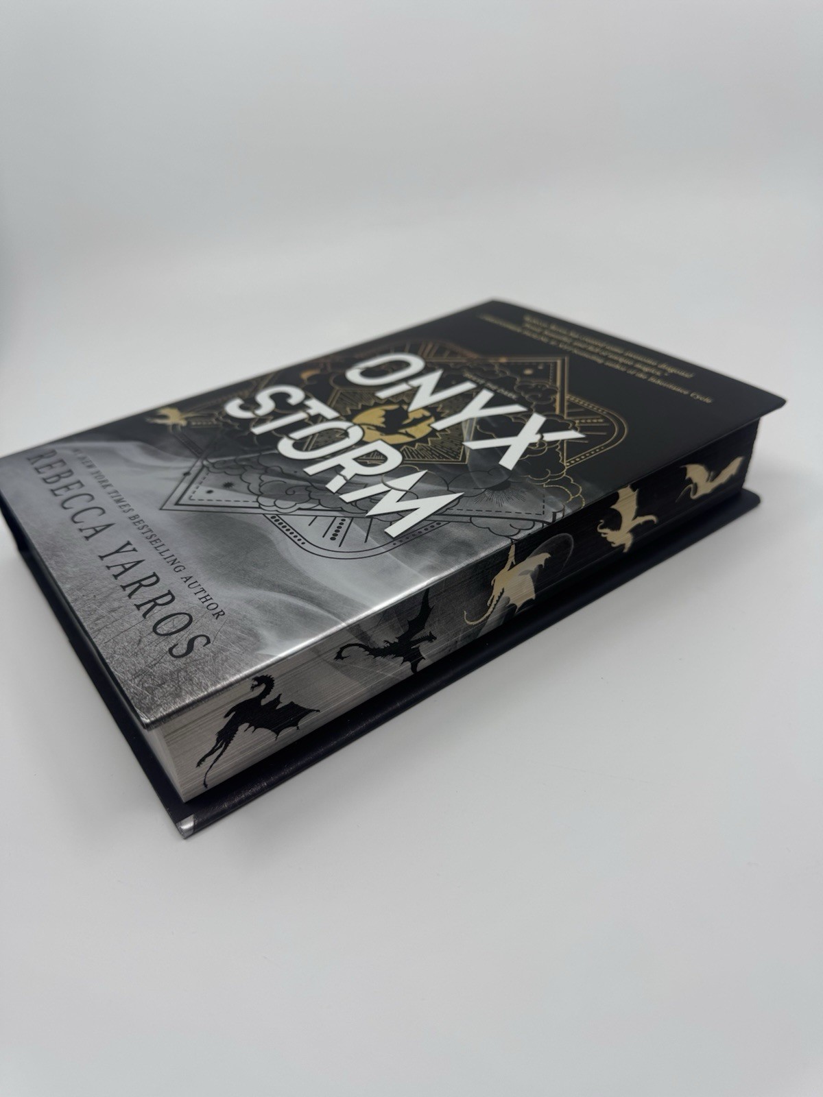 Onyx Storm (Deluxe Limited Edition) by Rebecca Yarros, Hardcover, SIGNED