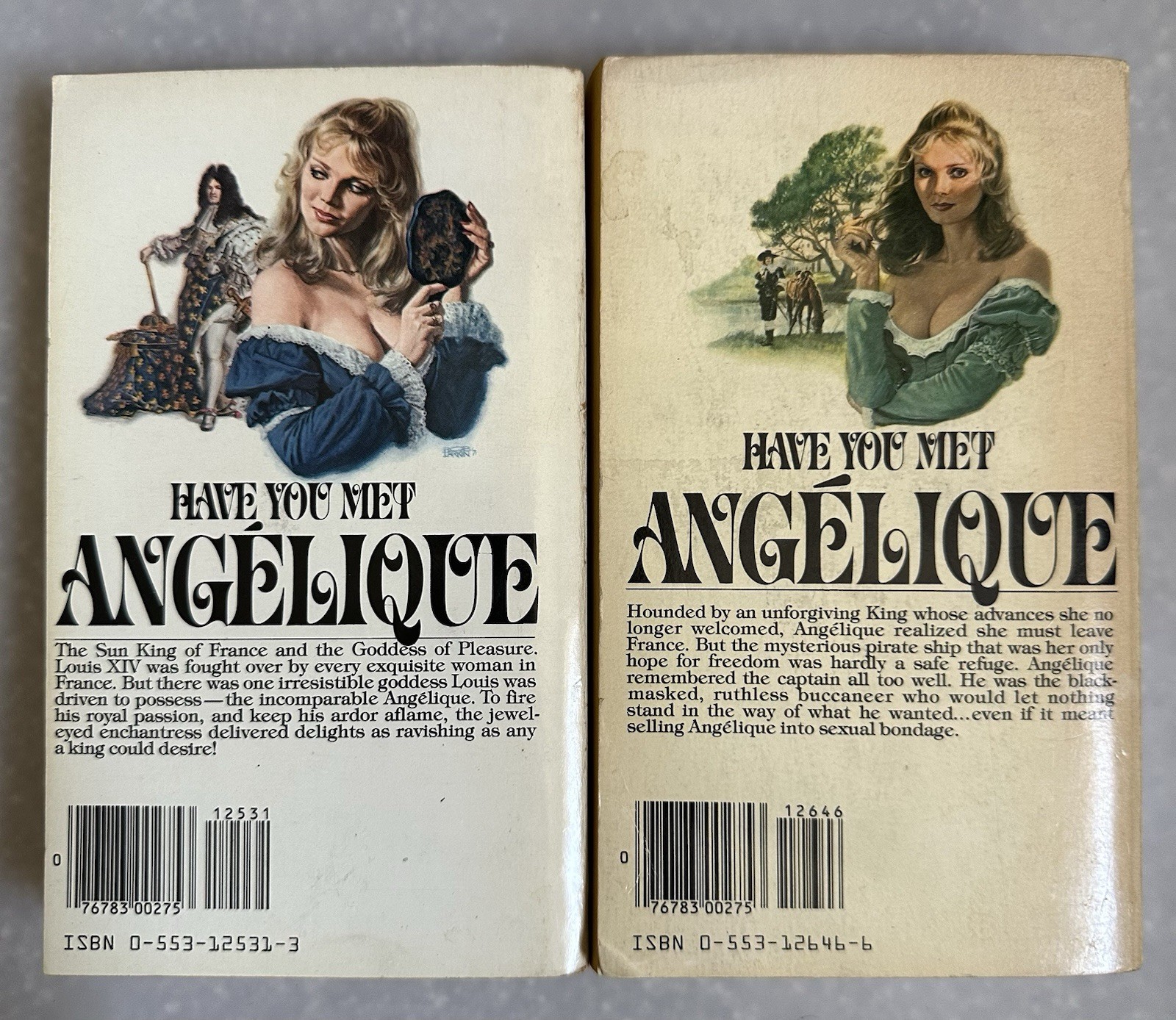 Angelique: In Love/And The King By Sergeanne Golon Vintage 1980s Romance PB