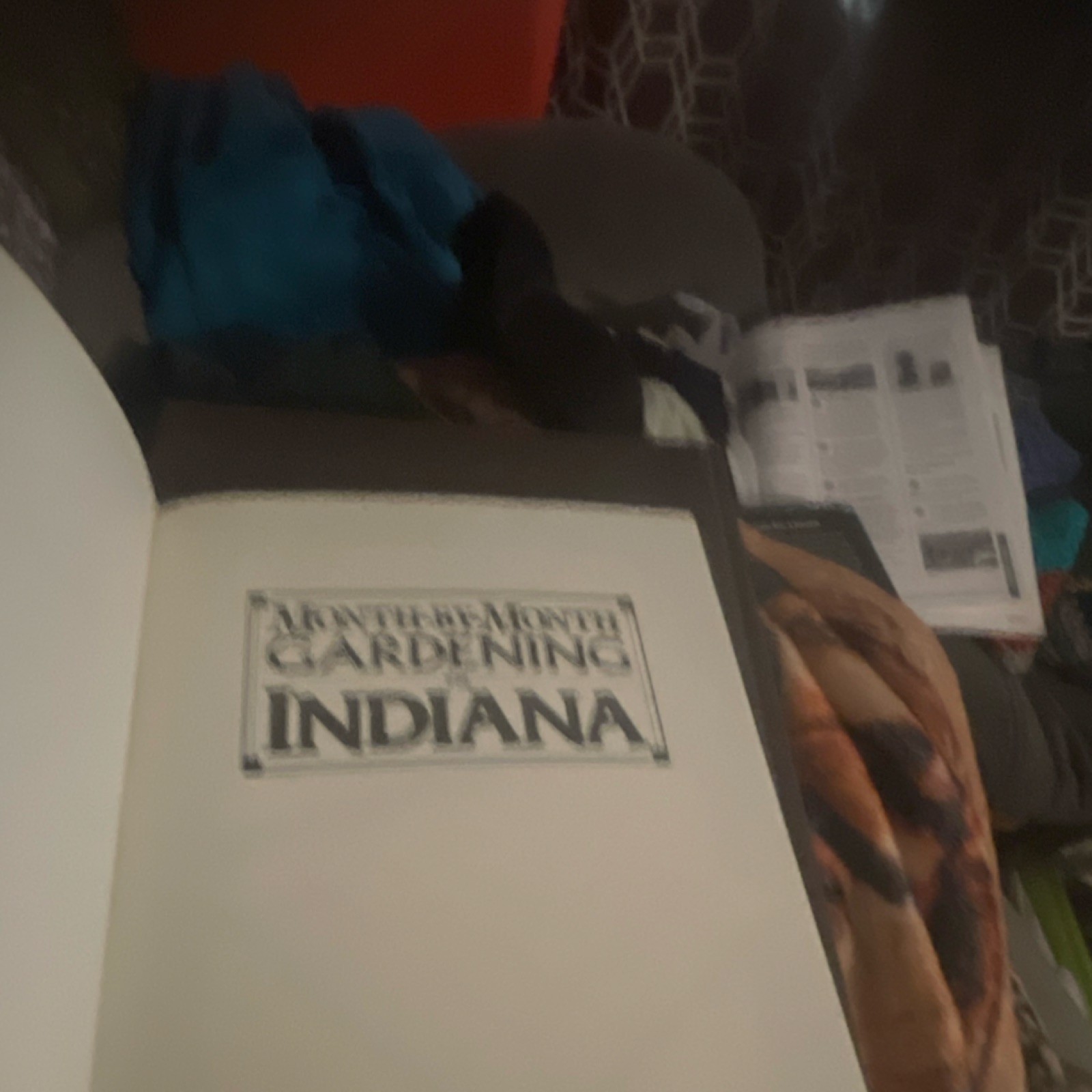 Month-By-Month Gardening in Indiana James A. Fizzell Cool Springs Press Paperba…