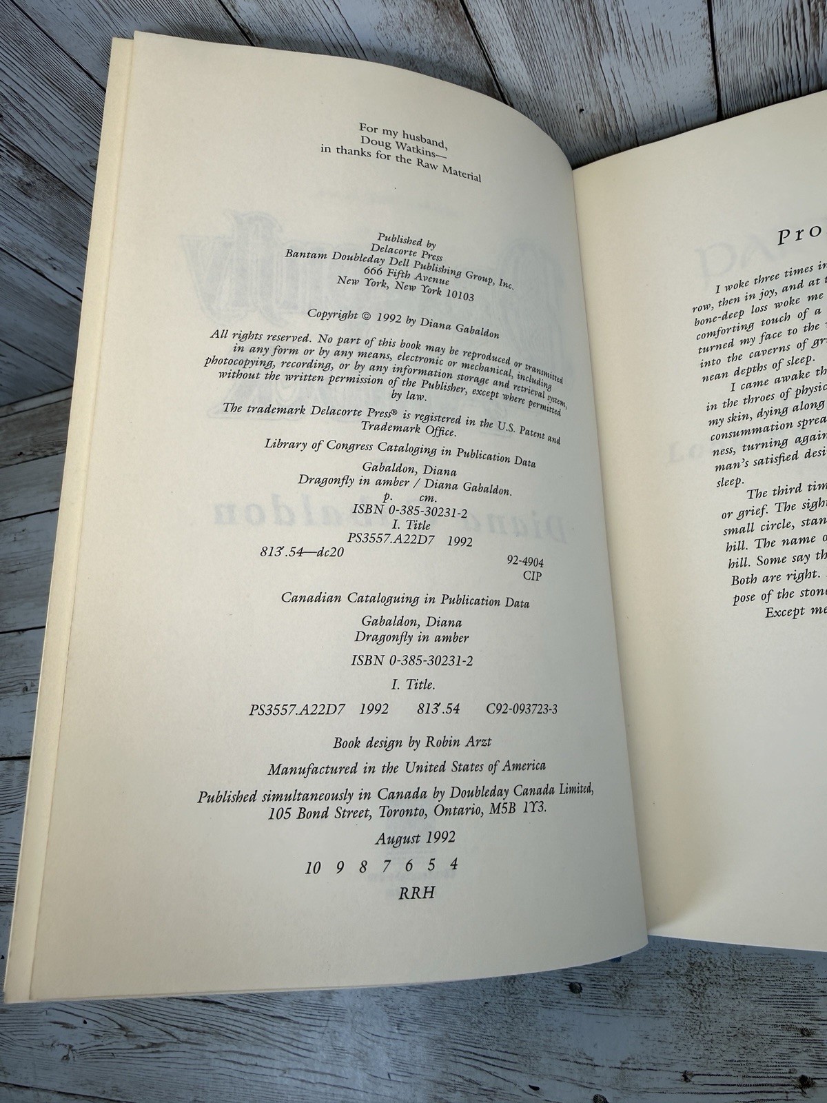 Diana GABALDON — Dragonfly In Amber (Literature) — 1992 1st Edition 4th Print