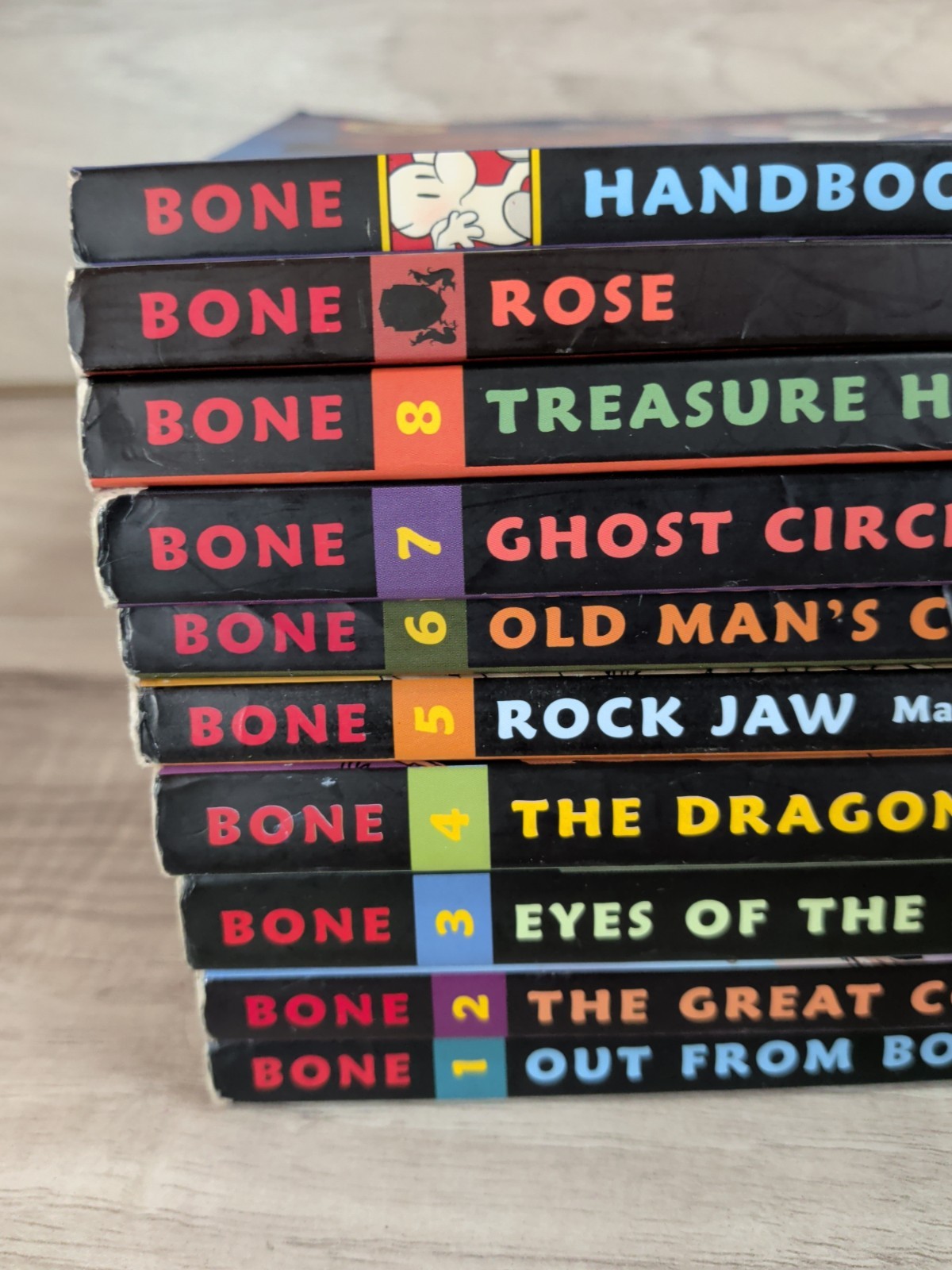 Lot of 10 BONE Graphic Novel Series by Jeff Smith Complete 1-8 & Rose Handbook
