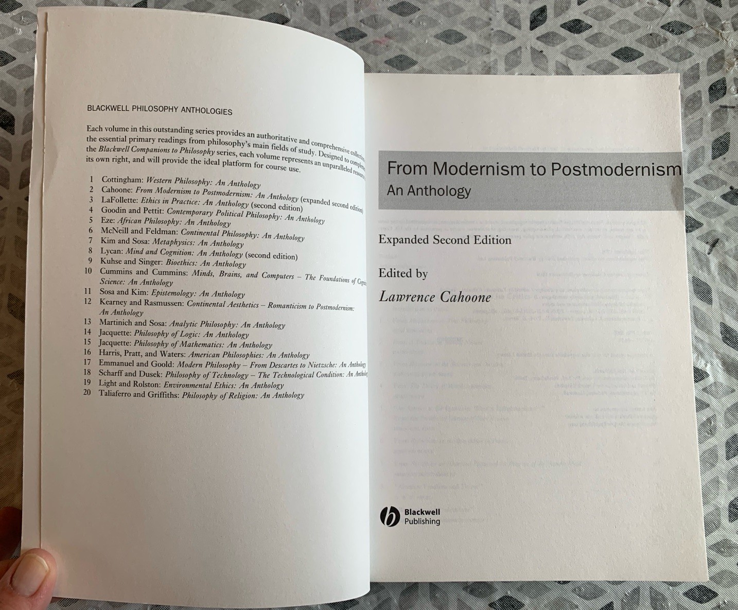 From Modernism to Postmodernism : An Anthology Edited by Lawrence Cahoone