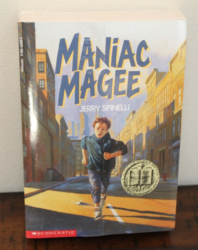 NEW Vintage SCHOLASTIC NEWBERY MEDAL BOOK LOT Maniac Magee Dogsong SEALED Books