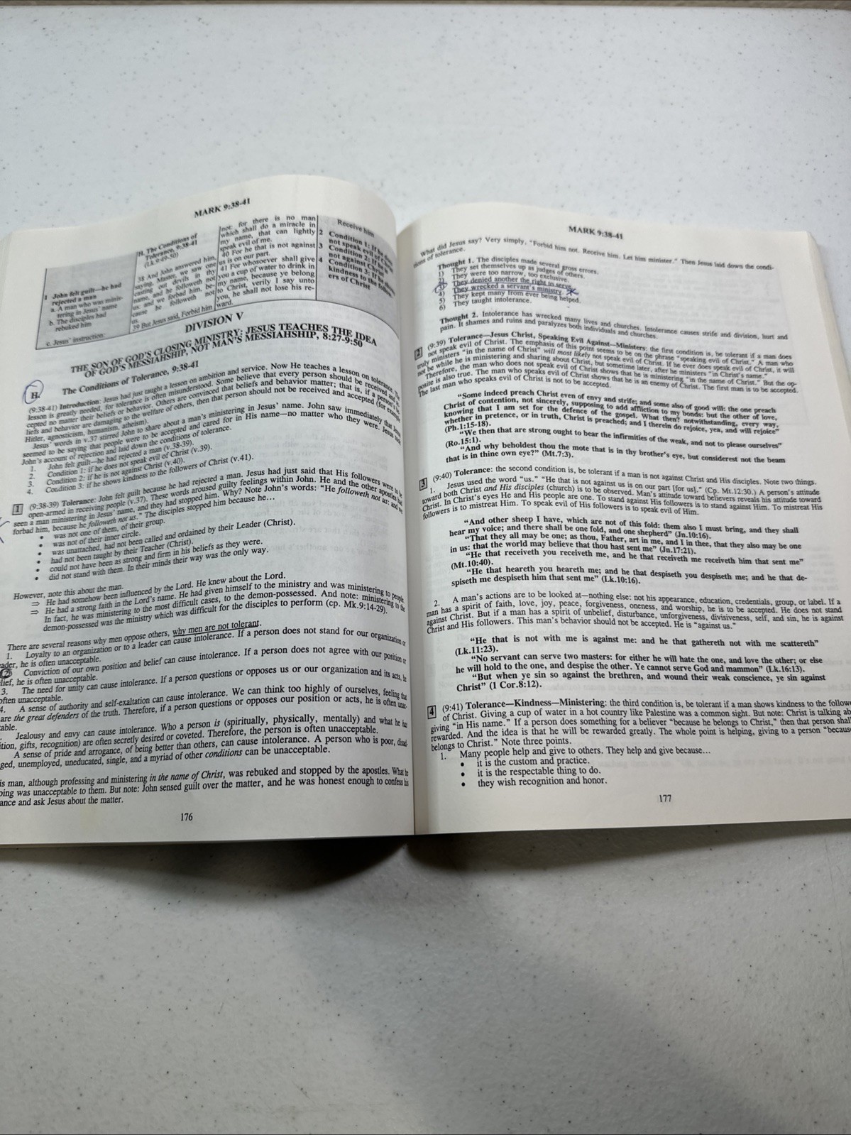 Preacher’s Outline & Sermon Bible-KJV-Mark by Leadership Ministries Worldwide