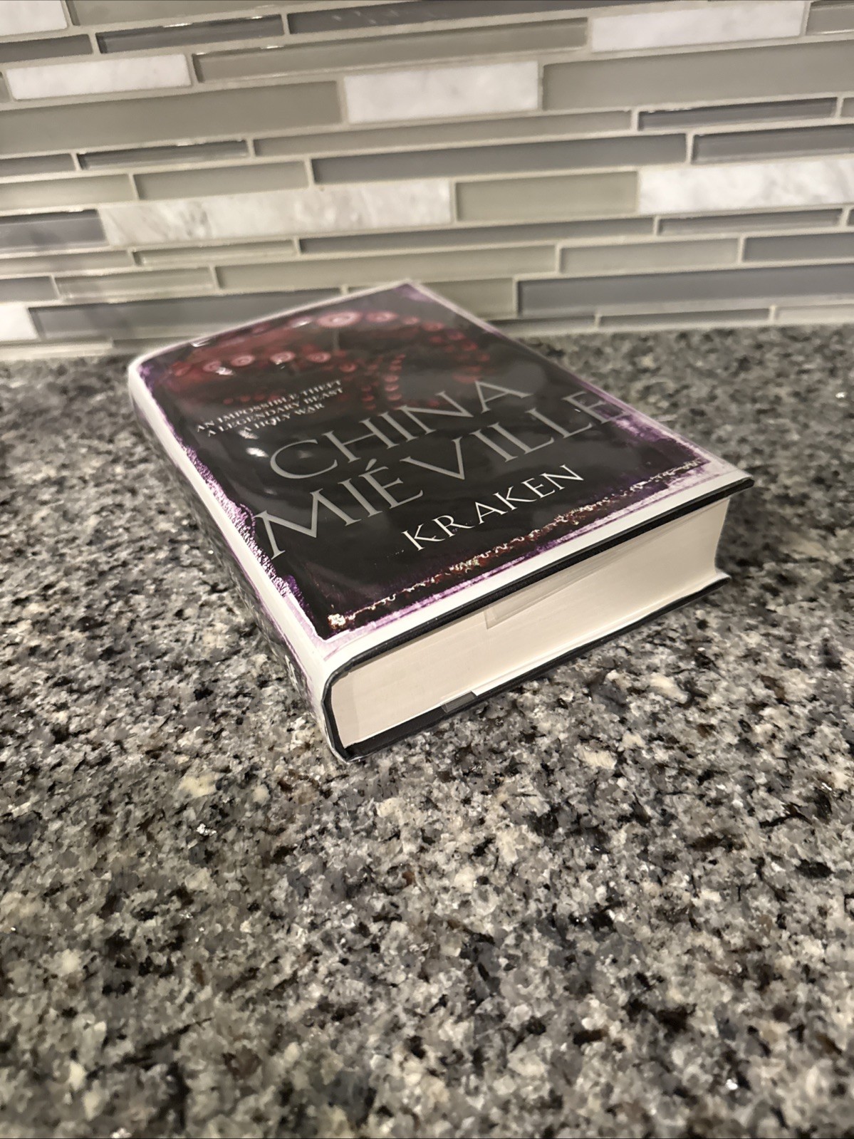 Kraken – China Miéville – Signed UK First Edition HCDJ New Weird Urban Fantasy