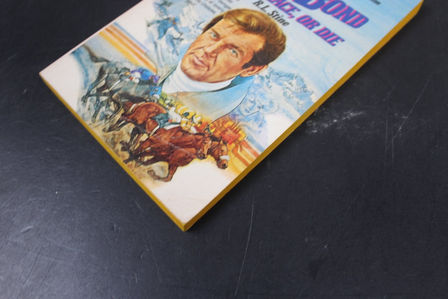 James Bond in Win, Place, or Die R.L. Stine 1985 First Ed Find Your Fate PB