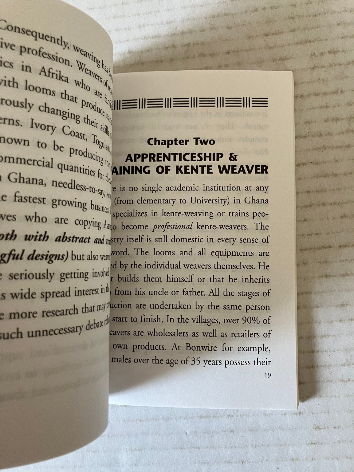 KENTE CLOTH Introduction to History Ernest Asamoah-Yaw 1999 Ashante Culture PB