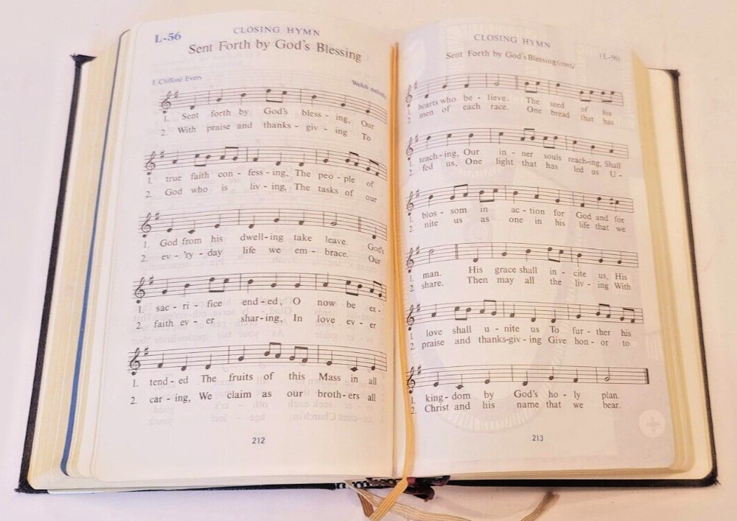 Peoples Mass Book 1966 VG+ Hardcover 624 Pages World Library of Sacred Music