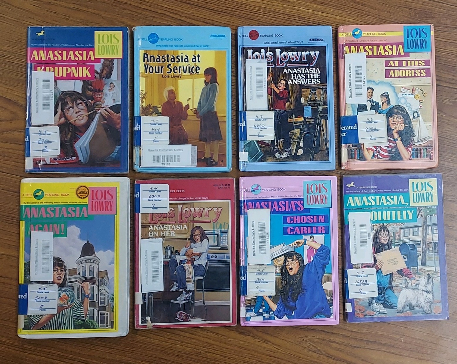 Lot of 8 Anastasia Krupnik series by Lois Lowry 5 hardcover, 3 softcover books!