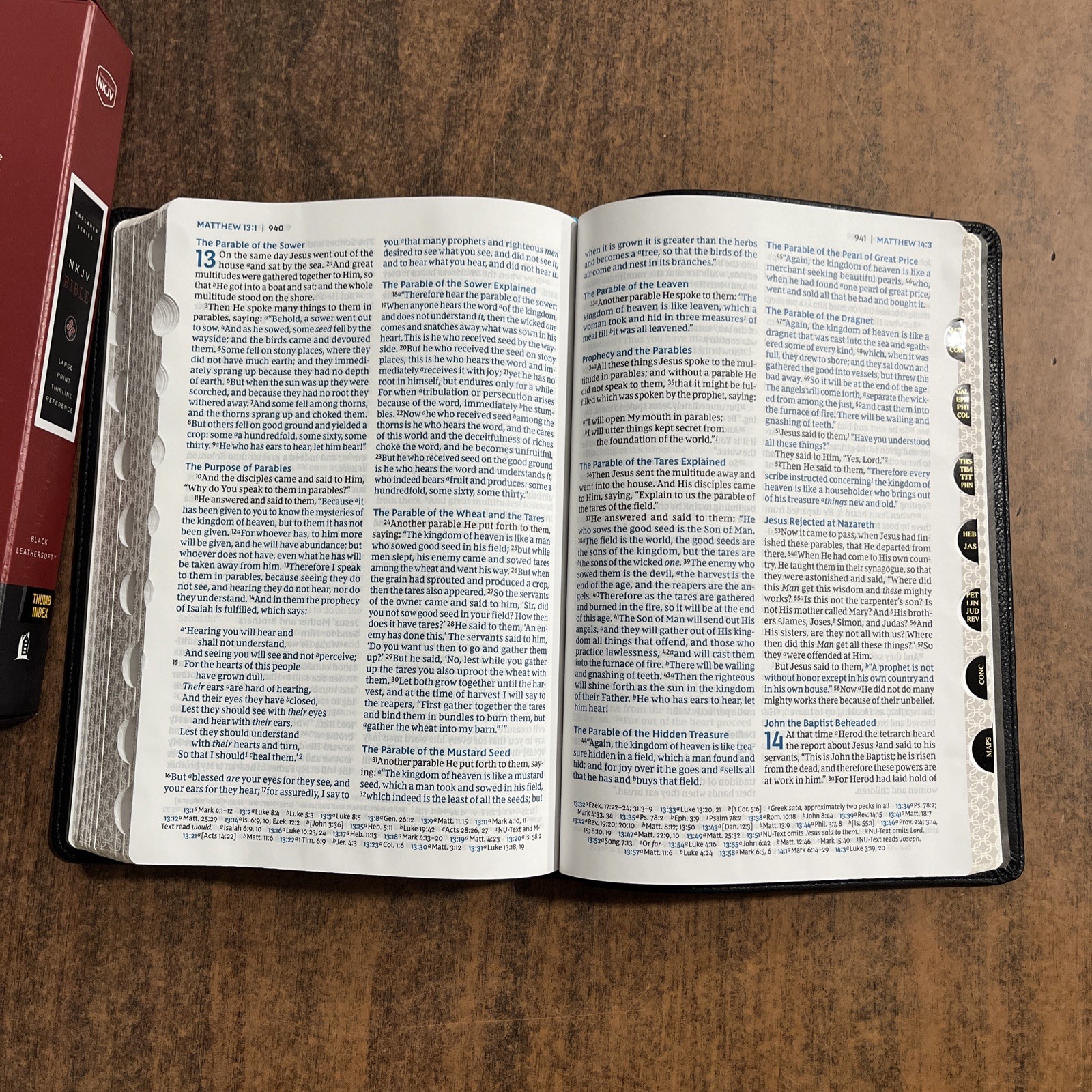 NKJV Large Print Thinline Reference Bible Thumb Indexed – Black LeatherSoft