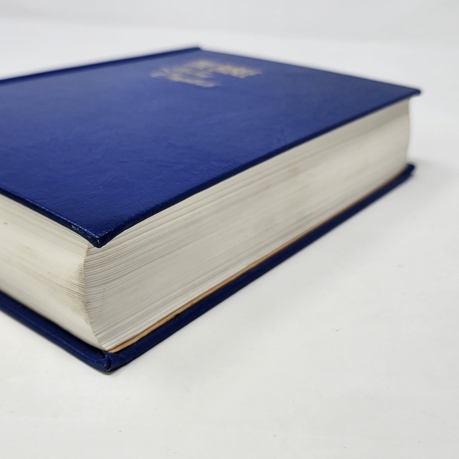 The Bible in Living English Hardcover 1979 Printing Byington Watchtower VG