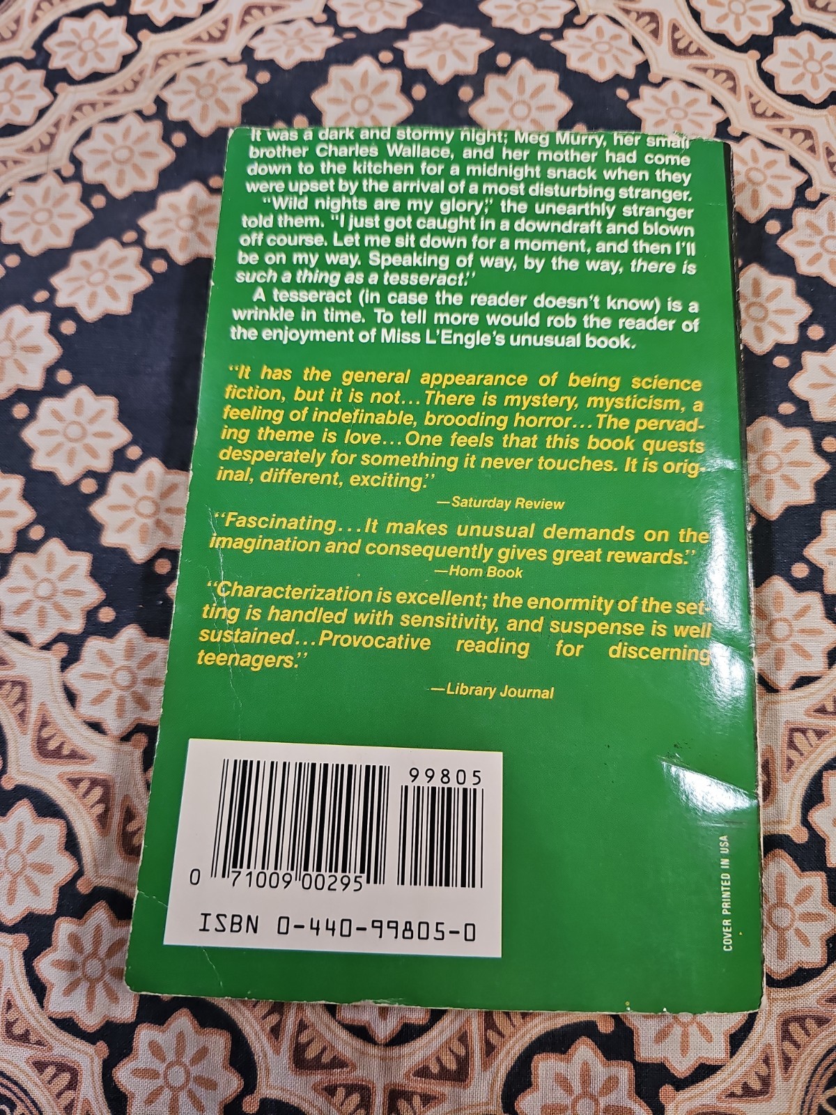 A WRINKLE IN TIME Madeleine L’Engle PB BOOK (c) 1976 Dell Laurel-Leaf BCE ~VG+~