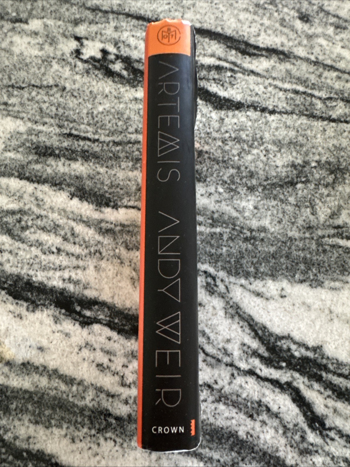 Artemis : A Novel by Andy Weir (2017, Hardcover)