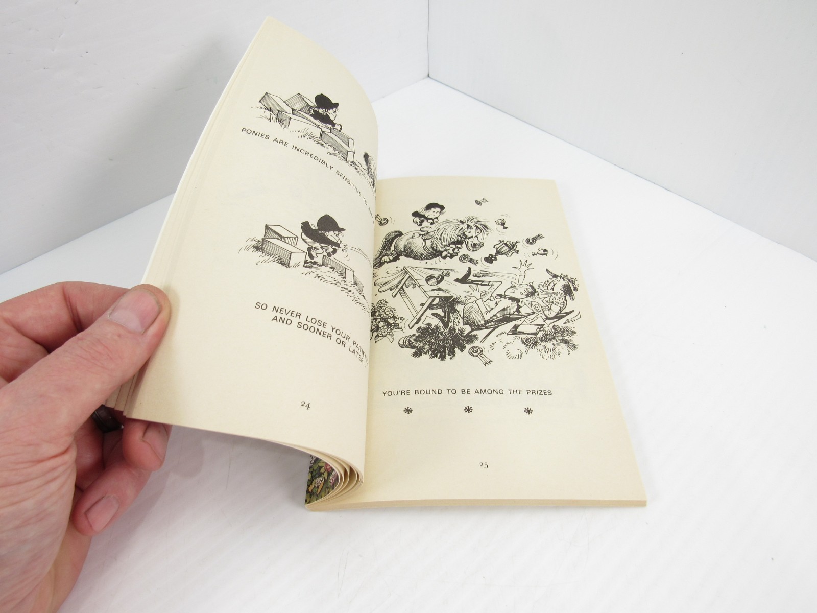 Thelwell Horse Box (1982, Paperback Boxset)