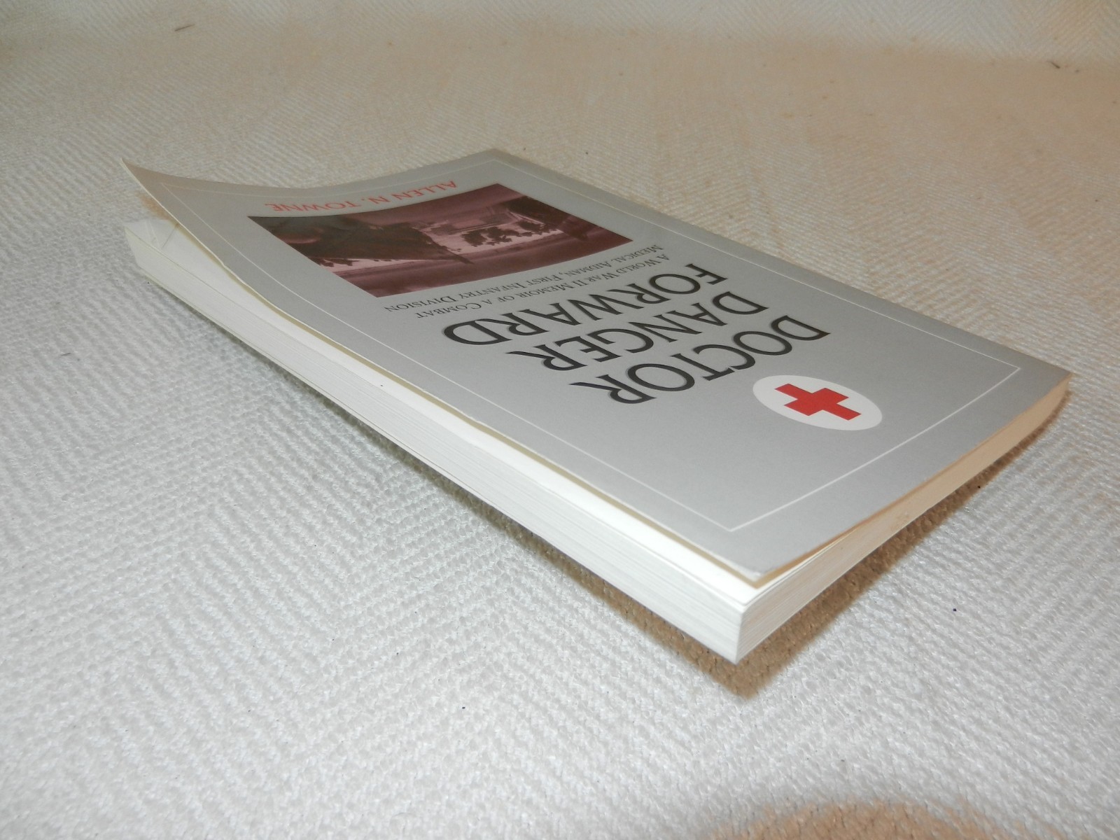 WW II 1942-45 1st division 18th Infantry Medic „DOCTOR DANGER FORWARD“