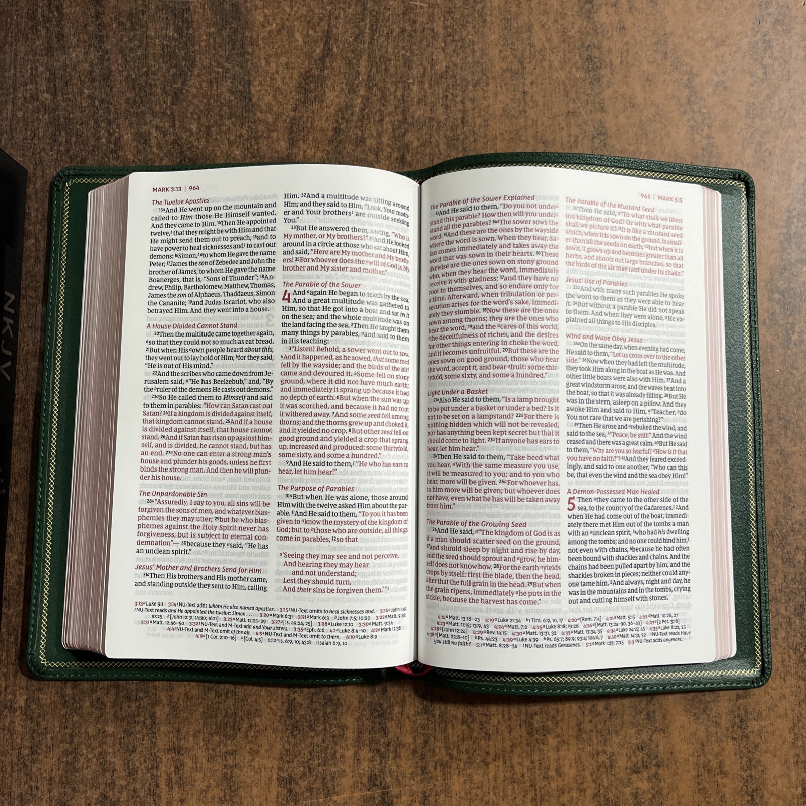 NKJV Large Print Thinline Reference Bible – Green Goatskin Genuine Leather