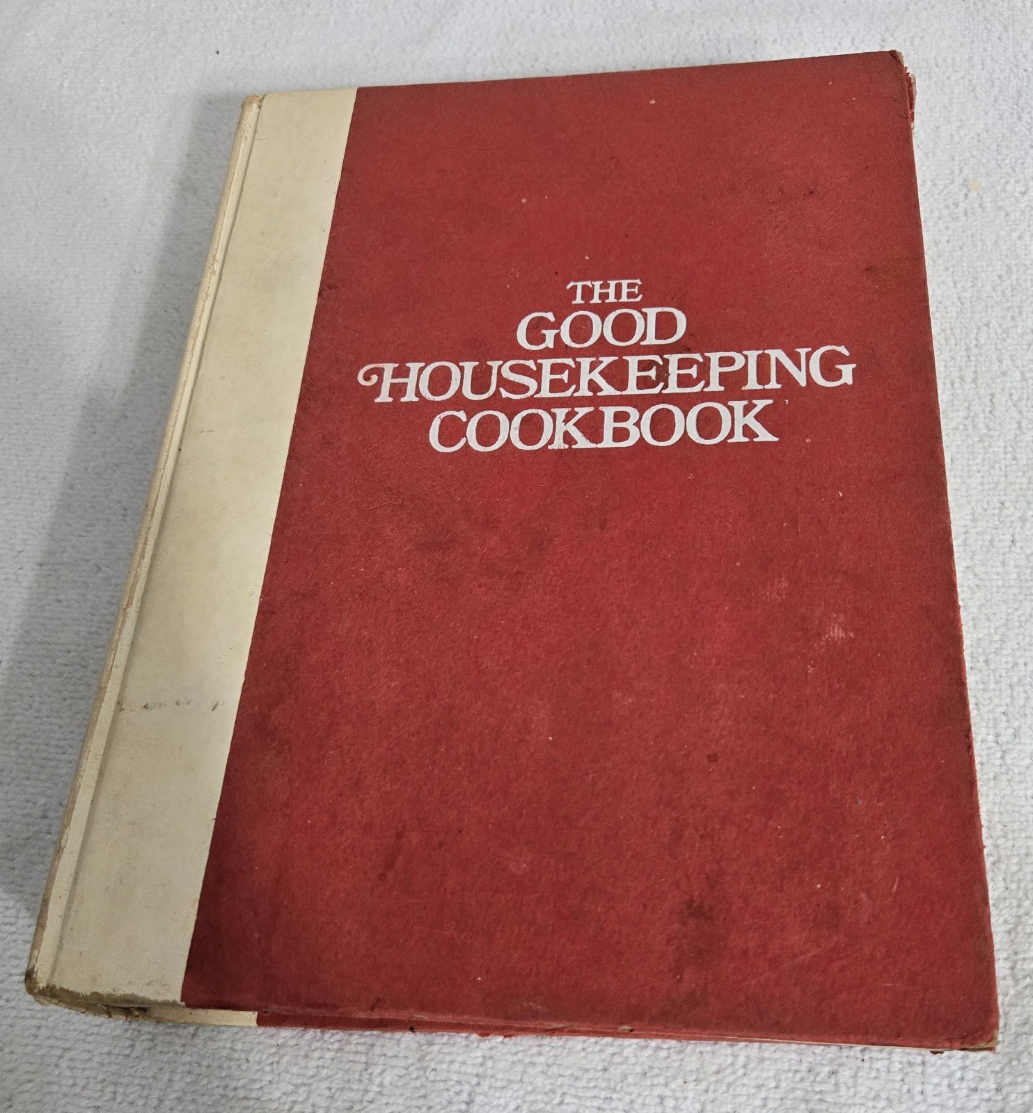 Vintage „The Good Housekeeping Cookbook‘ 1973 Hardcover, 800 Pages