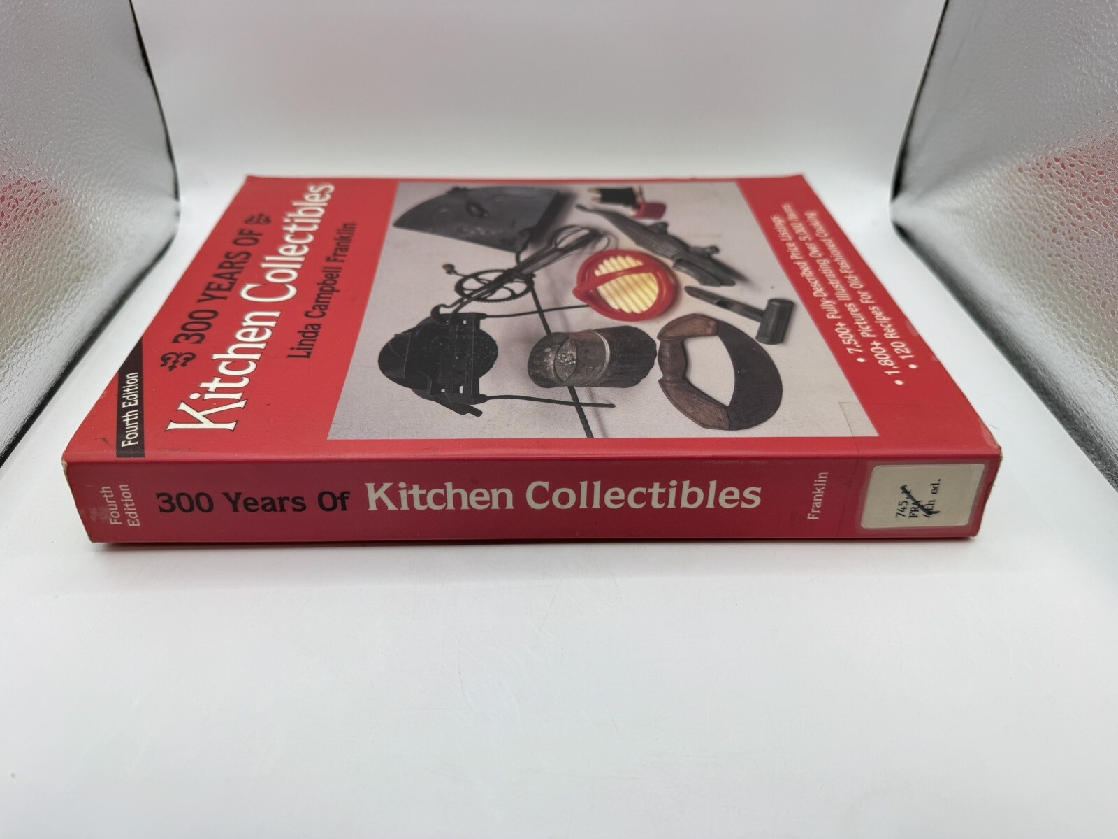 300 Years of Kitchen Collectibles by Franklin, Linda Campbell