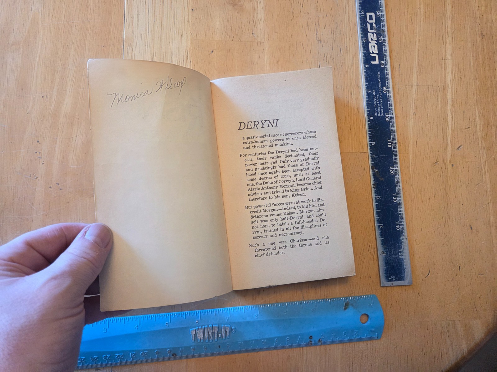 Deryni Rising by Katherine Kurtz – 1981 Del Rey Paperback