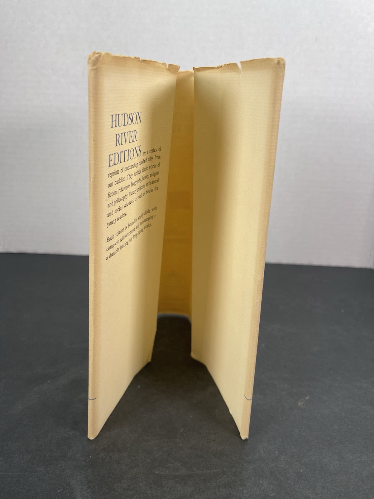 A Farewell to Arms. By Ernest Hemingway – 1998 – Hardcover, Dust Jacket