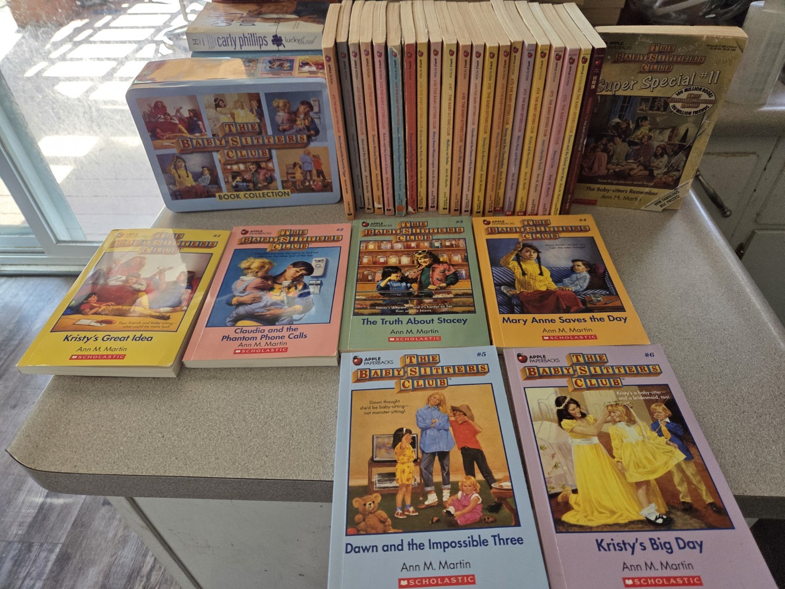 Vintage Babysitters Club . 20 Books. + #1-6 In Tin +1 Mystery & 1 Super Special