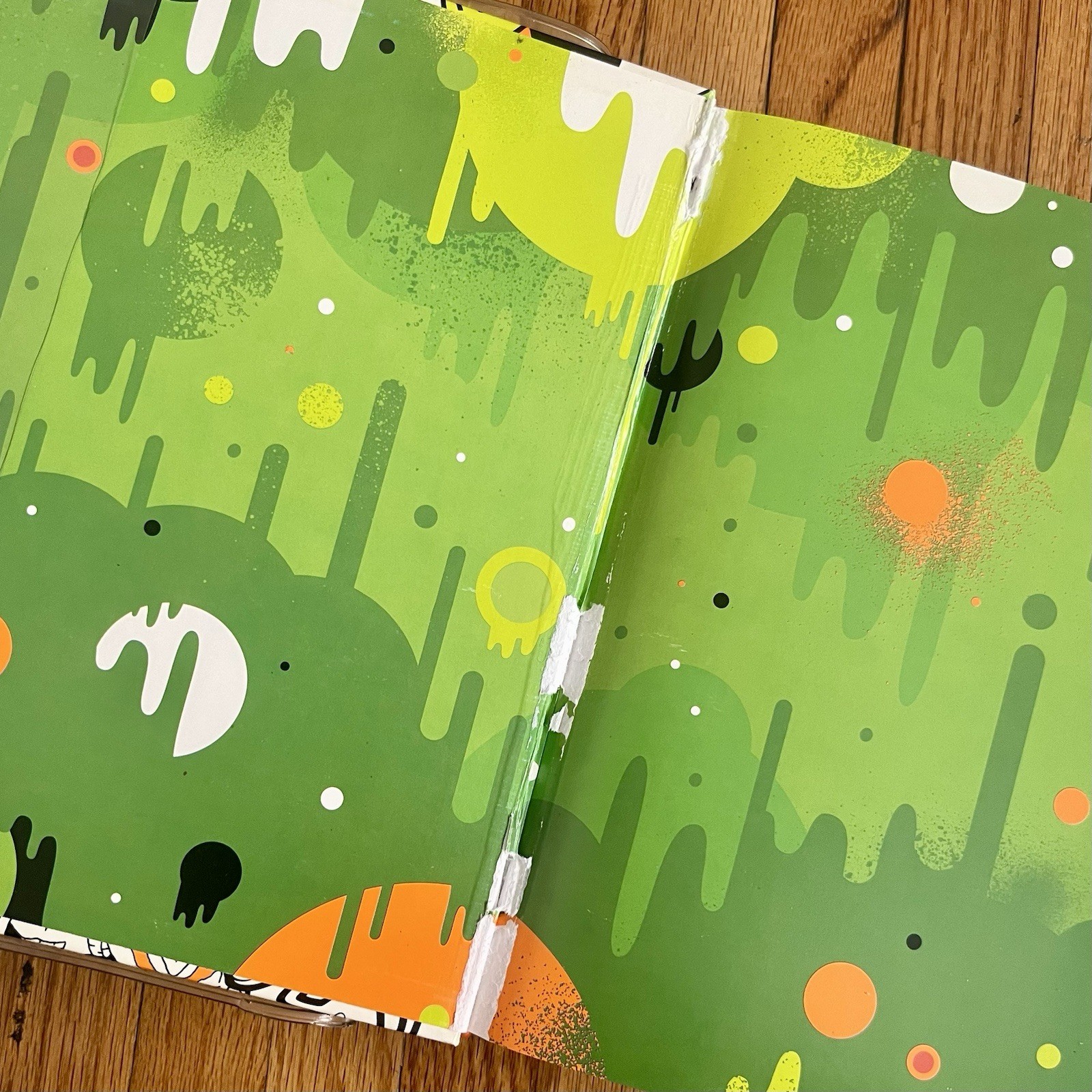 Nicktoons! by Jerry Beck 2007 Hardcover Nickelodeon Cartoon Art Design Drawing
