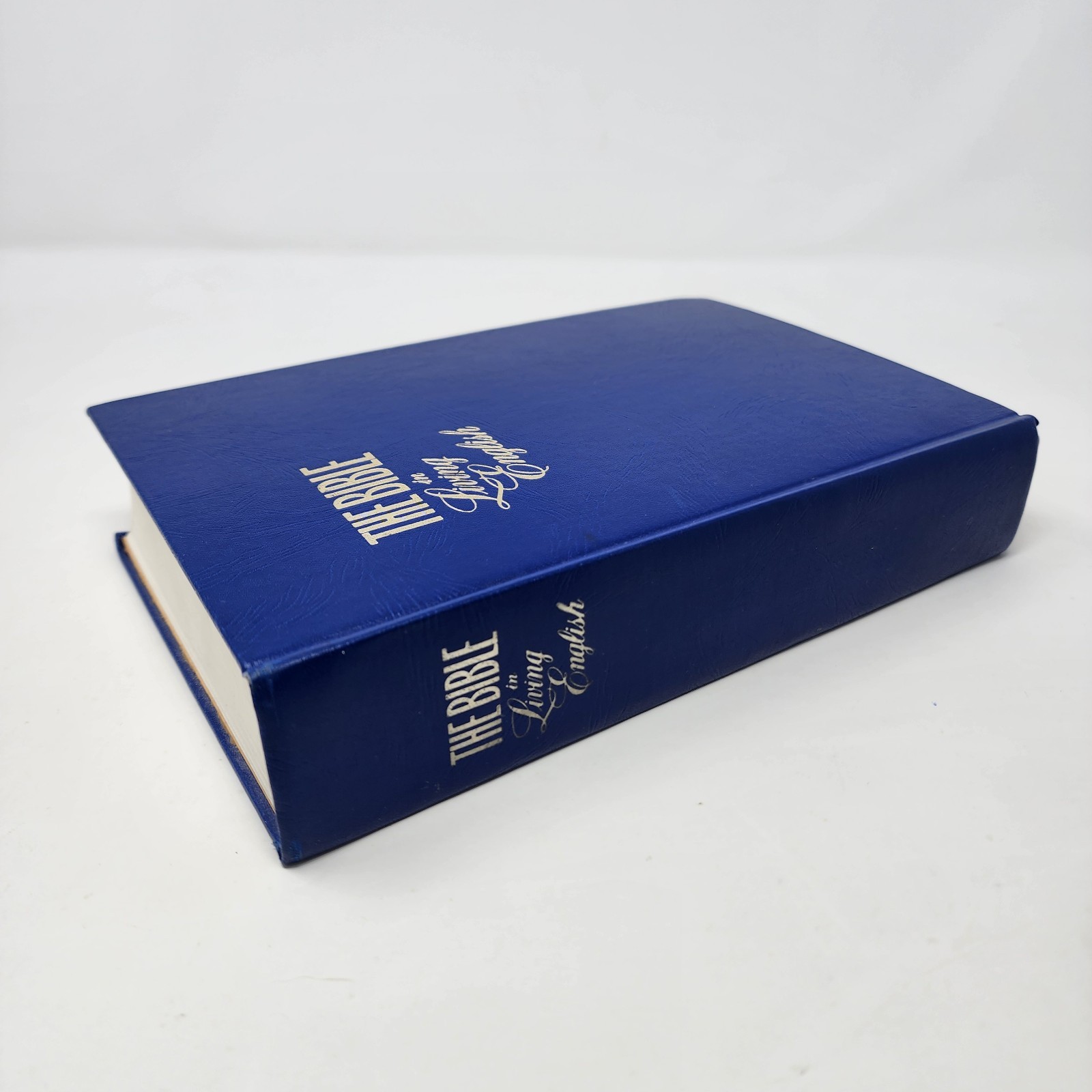 The Bible in Living English Hardcover 1979 Printing Byington Watchtower VG