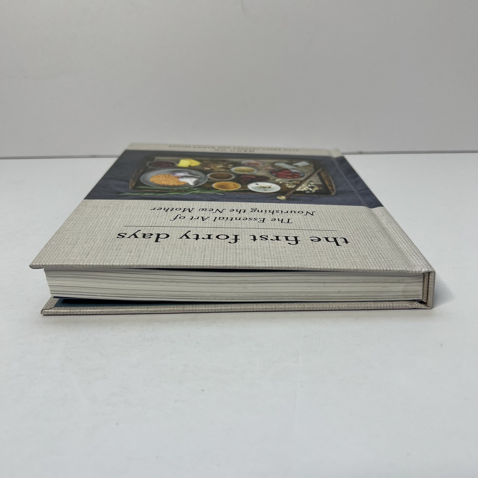First Forty Days : The Essential Art of Nourishing the New Mother by Heng Ou