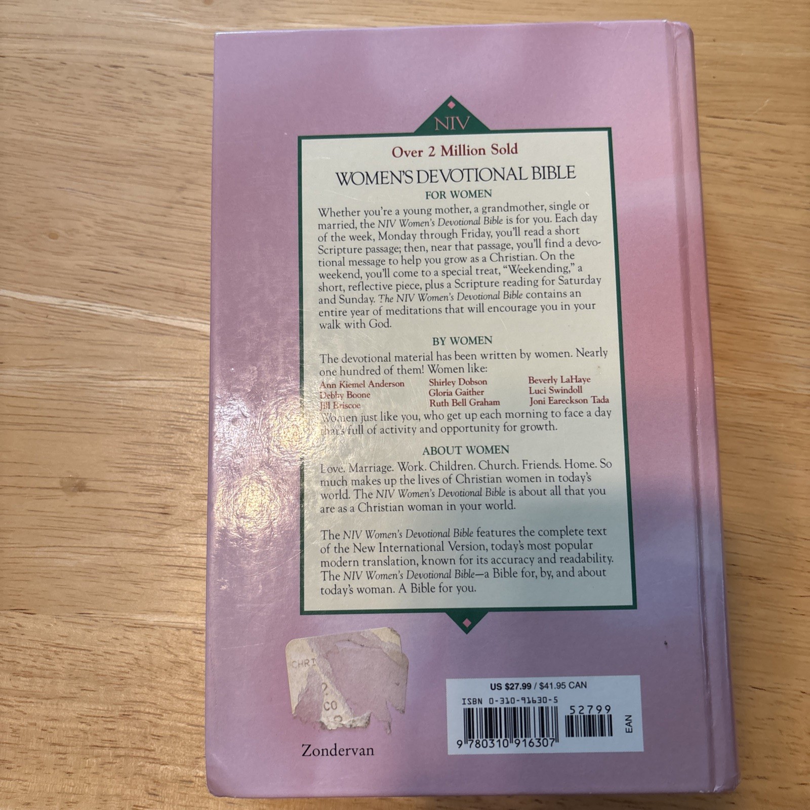 Women’s Devotional Bible by Zondervan Staff (1990, Hardcover)