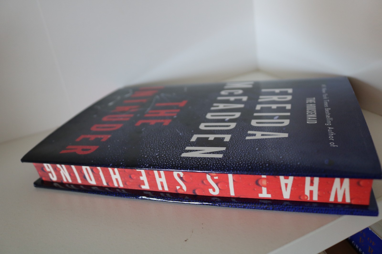 SIGNED The Intruder Freida McFadden Limited FIRST EDITION sprayed Edges hardback
