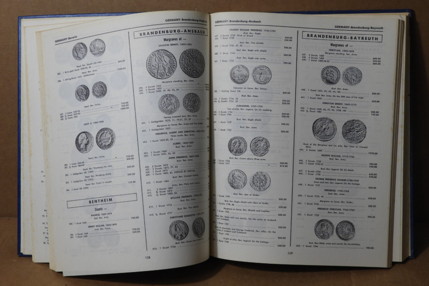 GOLD COINS OF THE WORLD (COMPLETE FROM 600 A.D. TO THE PRESENT) 1971 FRIEDBERG!!