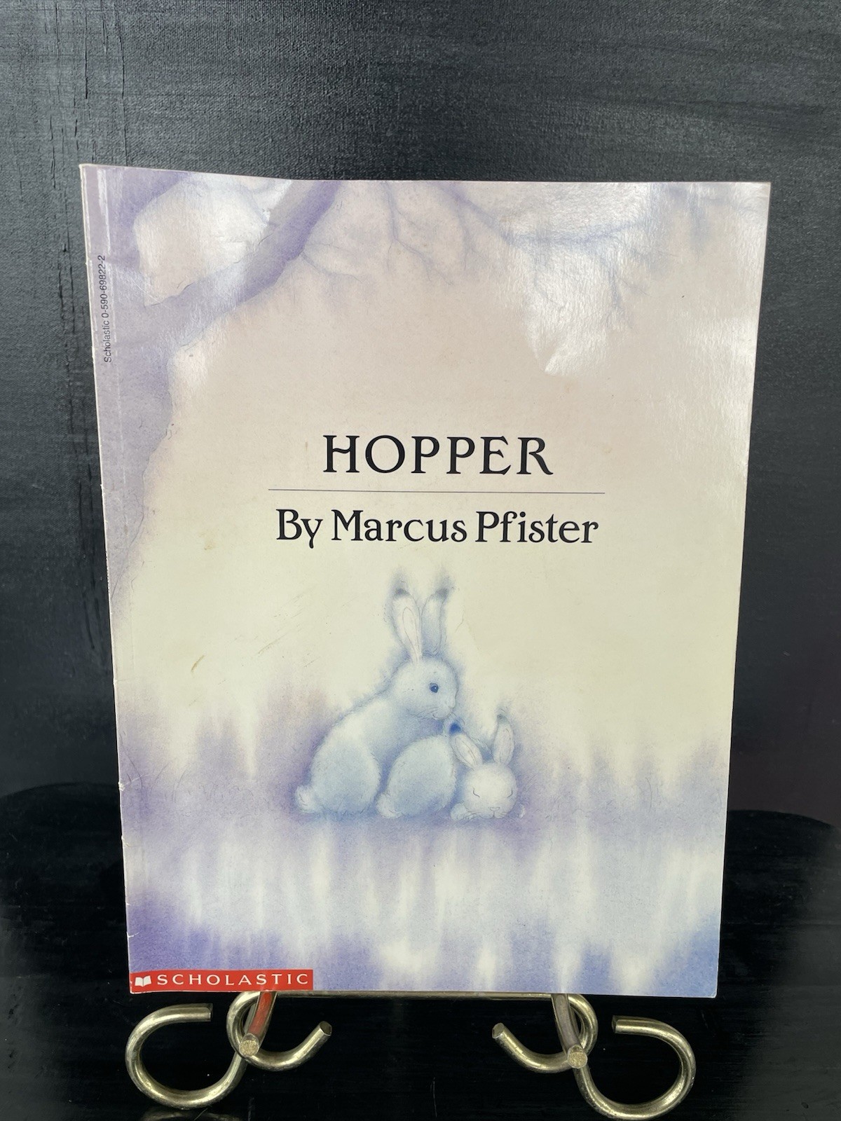 Children’s Book Hopper by Marcus Pfister by Scholastic English