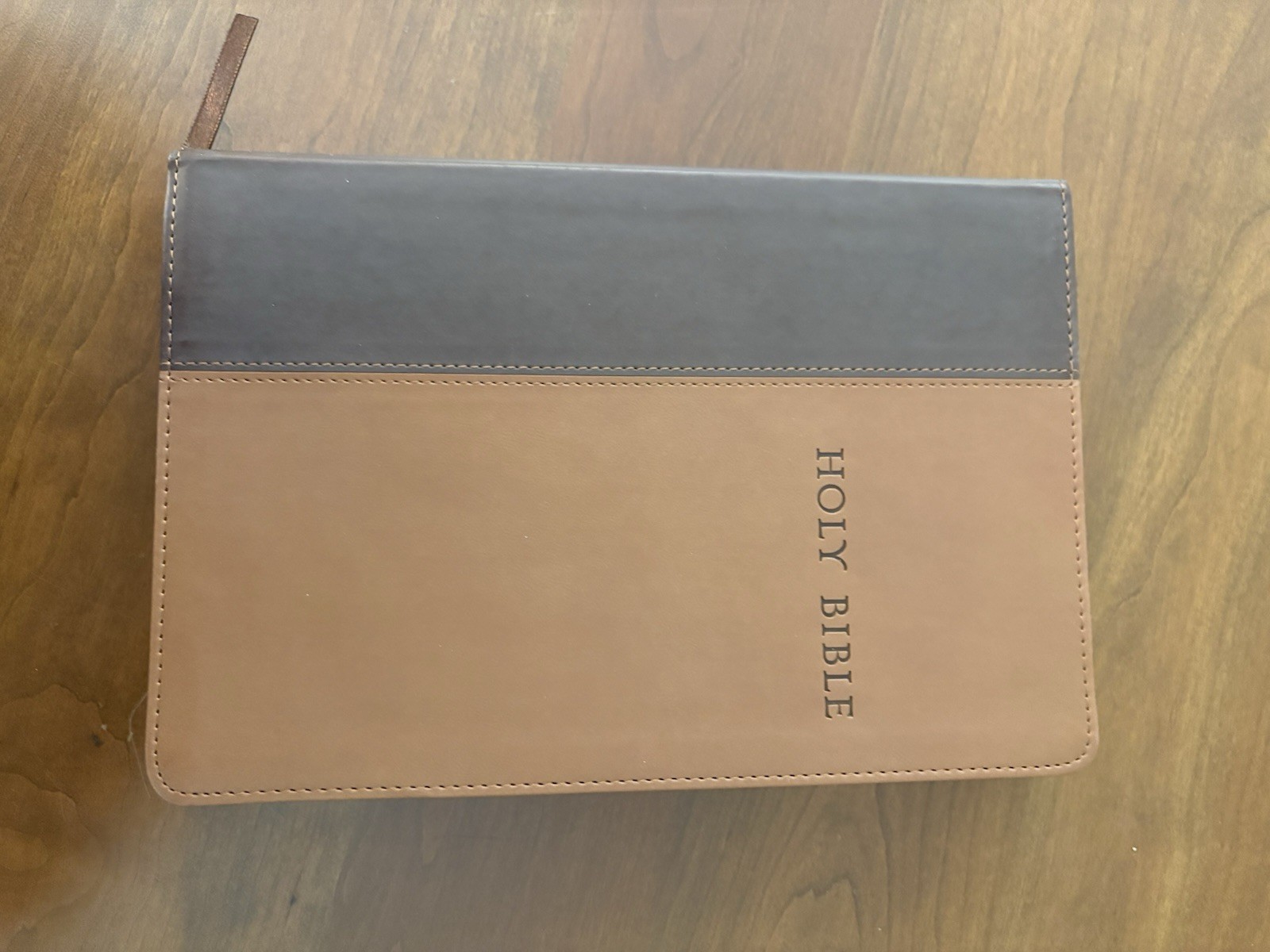 Premium Value Slimline Bible NLT by Tyndale House Publishers Staff (2012)