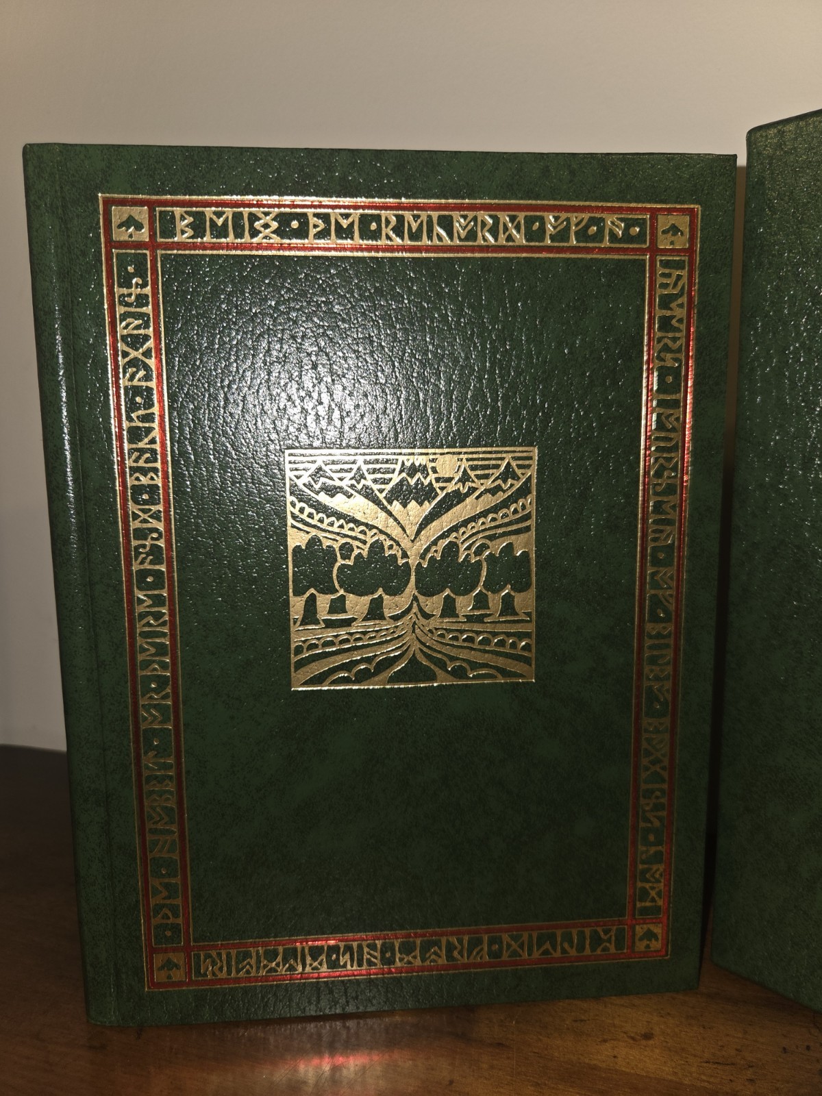Collector’s Edition of J.R.R. Tolkien’s The Hobbit 1997 Hardcover Green