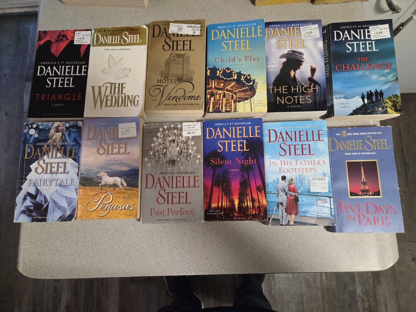 Danielle Steel Lot Of 12 Books. Paperback. Romance
