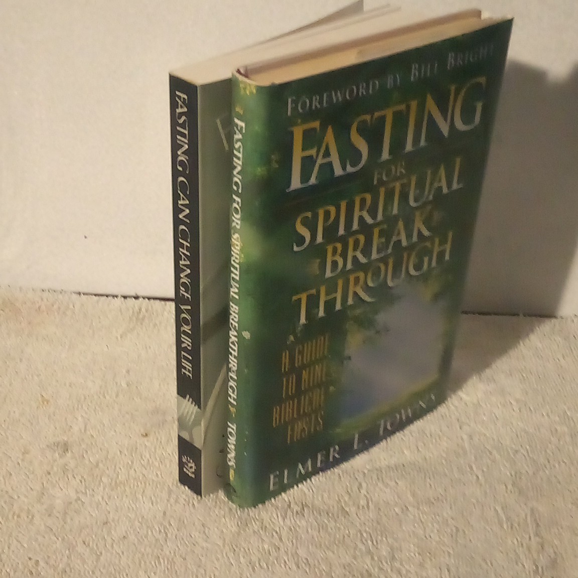 Elmer L. Towns Fasting book lot( 2 books total)