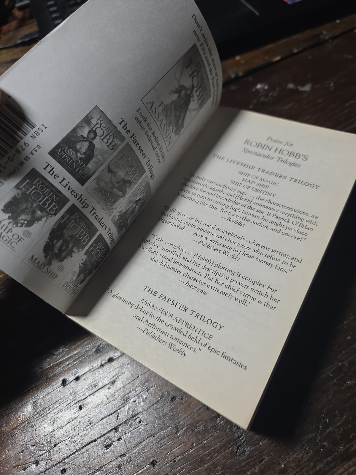Fool’s Fate : The Tawny Man Trilogy Book III, Robin Hobb, 2004, Mass Market